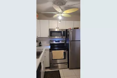 418 Tilford T #418, Deerfield Beach, FL 33442 - Photo 9