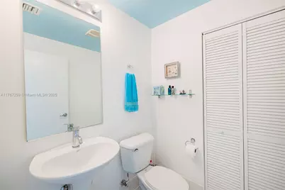 888 Biscayne Blvd #4306, Miami, FL 33132 - Photo 39