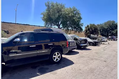 Body Shop Business For Sale, Hialeah, FL 33014 - Photo 17