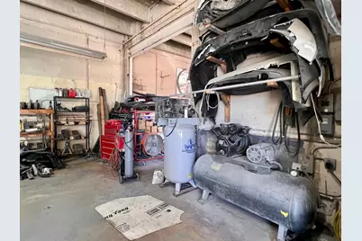 Body Shop Business For Sale, Hialeah, FL 33014 - Photo 11