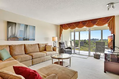 3510 Oaks Way #806, Pompano Beach, FL 33069 - Photo 15