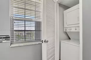 3510 Oaks Way, Pompano Beach, FL 33069 - Photo 7