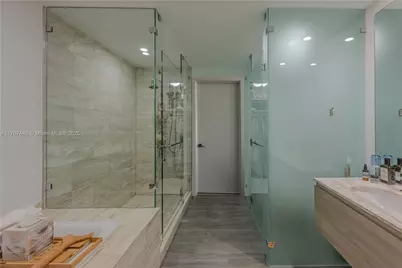 2900 NE 7th Ave #2407, Miami, FL 33137 - Photo 15
