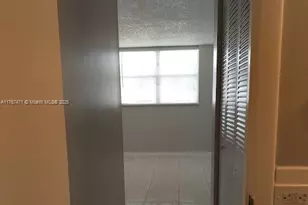 16465 NE 22nd Ave, North Miami Beach, FL 33160 - Photo 11