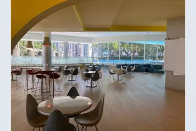 100 SE 2 St #2000, Miami, FL 33131 - Photo 15