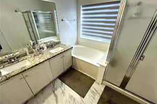 1107 Fairfield Meadows Dr, Weston, FL 33327 - Photo 17