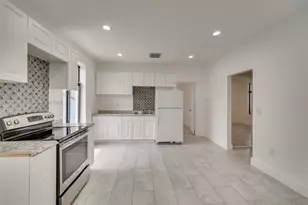 247 NW 54th St, Miami, FL 33127 - Photo 19