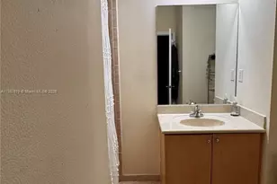 1033 SW 144th Ave, Pembroke Pines, FL 33027 - Photo 23