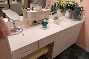 2334 S Cypress Bend Dr, Pompano Beach, FL 33069 - Photo 15