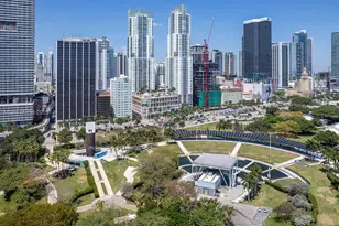 253 NE 2nd St, Miami, FL 33132 - Photo 3