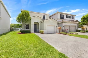 838 NE 191st St, Miami, FL 33179 - Photo 1