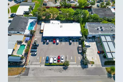 17851 NW 78th Ave, Hialeah, FL 33015 - Photo 13