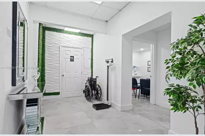 17851 NW 78th Ave, Hialeah, FL 33015 - Photo 65