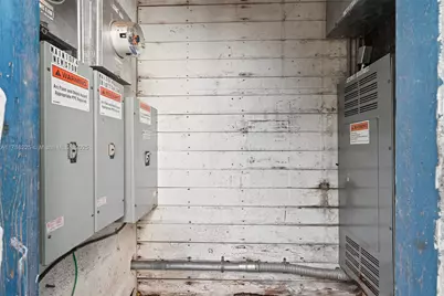 17851 NW 78th Ave, Hialeah, FL 33015 - Photo 39