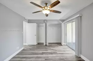 700 Village Green Ct, Palm Springs, FL 33461 - Photo 19