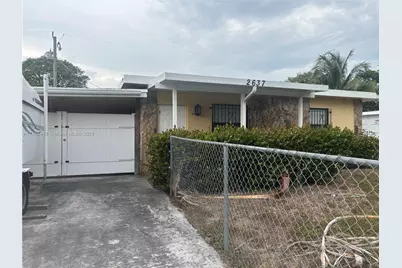 2637 NW 7th St, Pompano Beach, FL 33069 - Photo 1