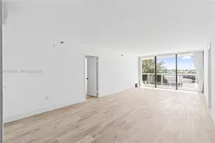 20505 E Country Club Dr, Aventura, FL 33180 - Photo 3