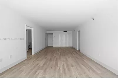 20505 E Country Club Dr #434, Aventura, FL 33180 - Photo 5