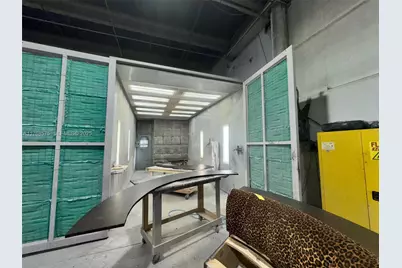 705 E 10 Ave, Hialeah, FL 33010 - Photo 49