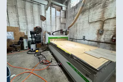 705 E 10 Ave, Hialeah, FL 33010 - Photo 17