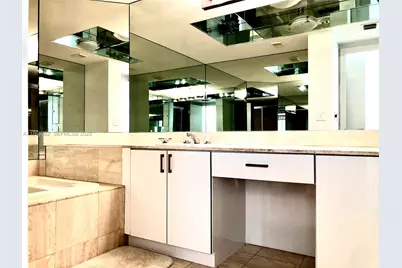 1000 W Island Blvd #712, Aventura, FL 33160 - Photo 15