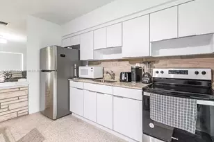 18815 Atlantic Blvd, Sunny Isles Beach, FL 33160 - Photo 5