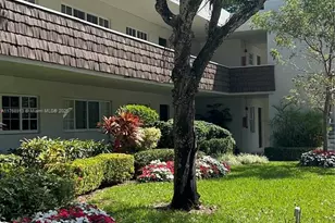 4017 N Cypress Dr, Pompano Beach, FL 33069 - Photo 1