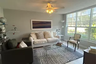 4017 N Cypress Dr, Pompano Beach, FL 33069 - Photo 5