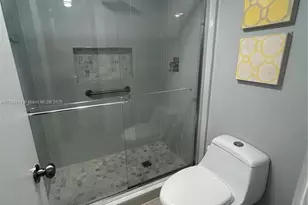 4017 N Cypress Dr, Pompano Beach, FL 33069 - Photo 9