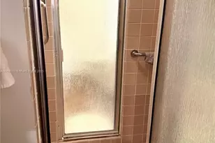 7300 Radice Ct, Lauderhill, FL 33319 - Photo 27