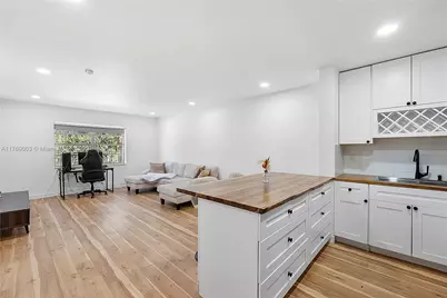 1520 McKinley St #206E, Hollywood, FL 33020 - Photo 3