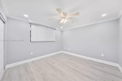 1001 Colony Point Cir #114, Pembroke Pines, FL 33026 - Photo 9