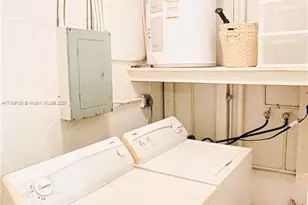 14241 Memorial Hwy, Miami, FL 33161 - Photo 17