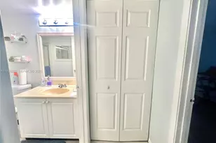 [Address not provided], Pembroke Pines, FL 33027 - Photo 15