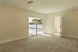 2255 NE 207th St, Miami, FL 33180 - Photo 23
