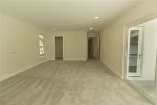 2255 NE 207th St, Miami, FL 33180 - Photo 17