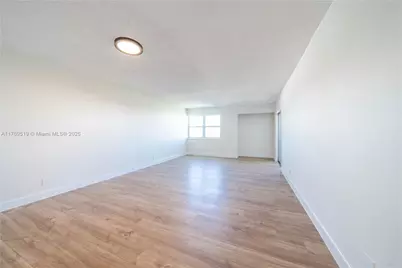 3301 Spanish Moss Ter #802, Lauderhill, FL 33319 - Photo 5