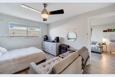 1615 Meridian Ave #303, Miami Beach, FL 33139 - Photo 7