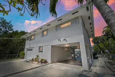 29051 Magnolia Ln, Big Pine, FL 33043 - Photo 1