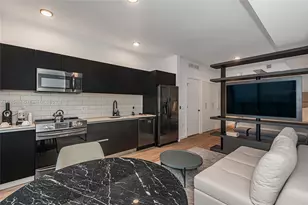 398 NE 5th St, Miami, FL 33132 - Photo 11