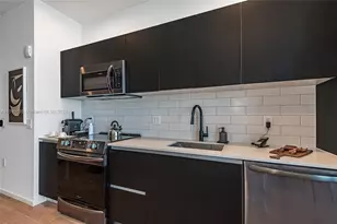398 NE 5th St, Miami, FL 33132 - Photo 17