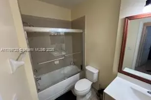 10630 NW 88th St, Doral, FL 33178 - Photo 45