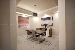 11601 NW 89th St, Doral, FL 33178 - Photo 5