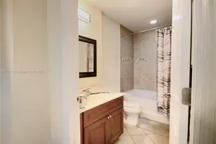 11601 NW 89th St, Doral, FL 33178 - Photo 11