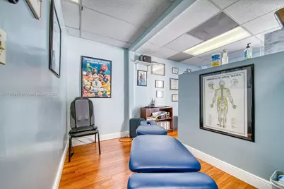 Established Chiropractic With Over 30 Years Of Successful Operation, Cutler Bay, FL 33189 - Photo 9