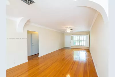 9441 Byron Ave, Surfside, FL 33154 - Photo 11