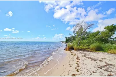 1700 Coco Plum Dr, Marathon, FL 33050 - Photo 3