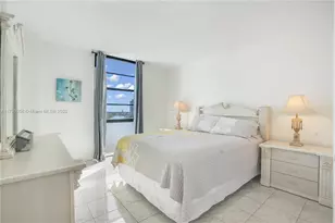 3475 N Country Club Dr, Aventura, FL 33180 - Photo 13