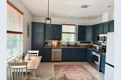 2977 St John Dr, Cooper City, FL 33024 - Photo 3