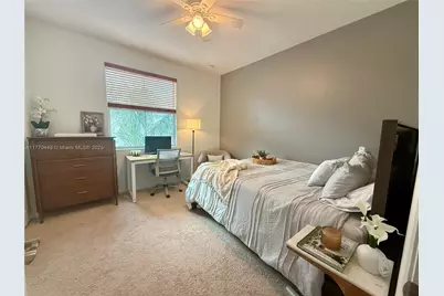 2977 St John Dr, Cooper City, FL 33024 - Photo 31